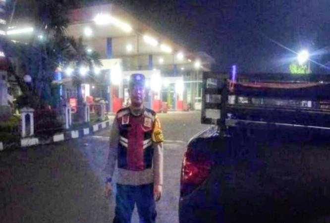 Anggota Polsek Banyusari Melaksanakan Patroli Sasar Situasi Kamtibmas SPBU Jayamukti